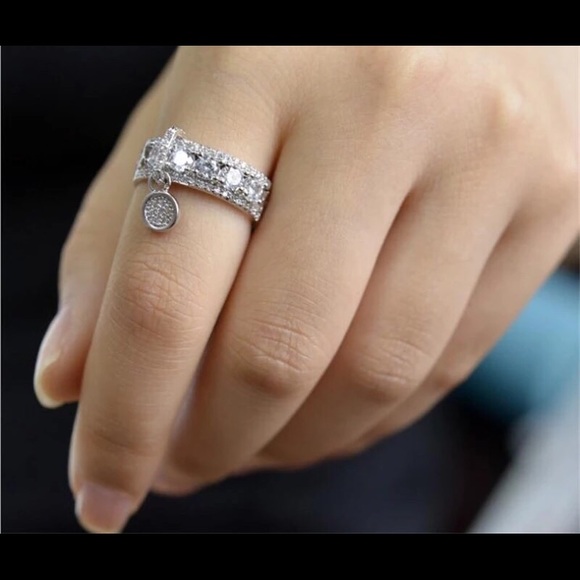 RING - Picture 1 of 3